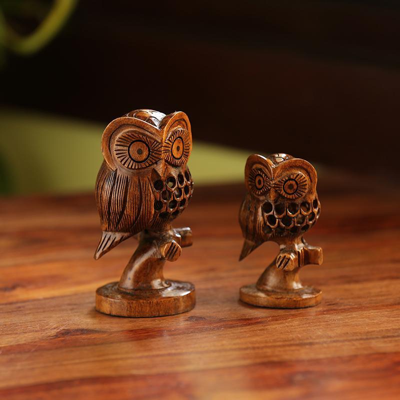 Hand Carved & Hand Painted Showpiece In Cedar Wood - Green Ninja