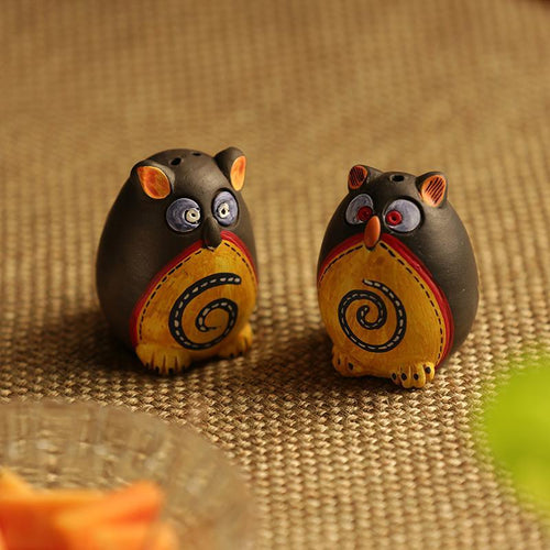 Twin Owl Shaped Salt & Pepper Shaker Set - Green Ninja